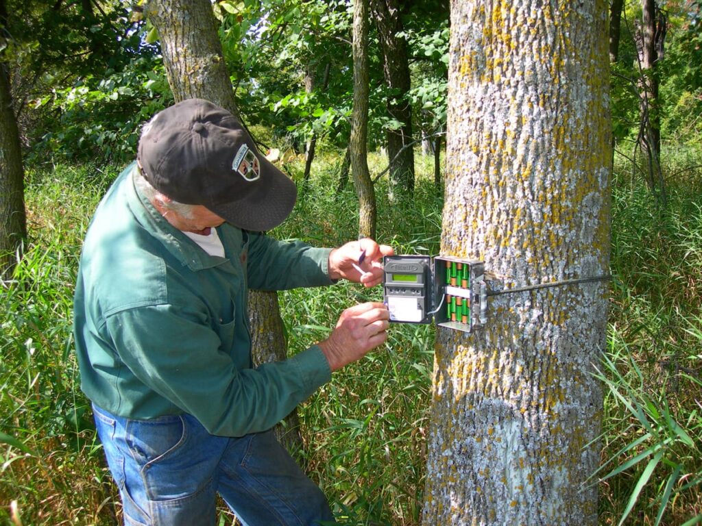 checking-game-cameras